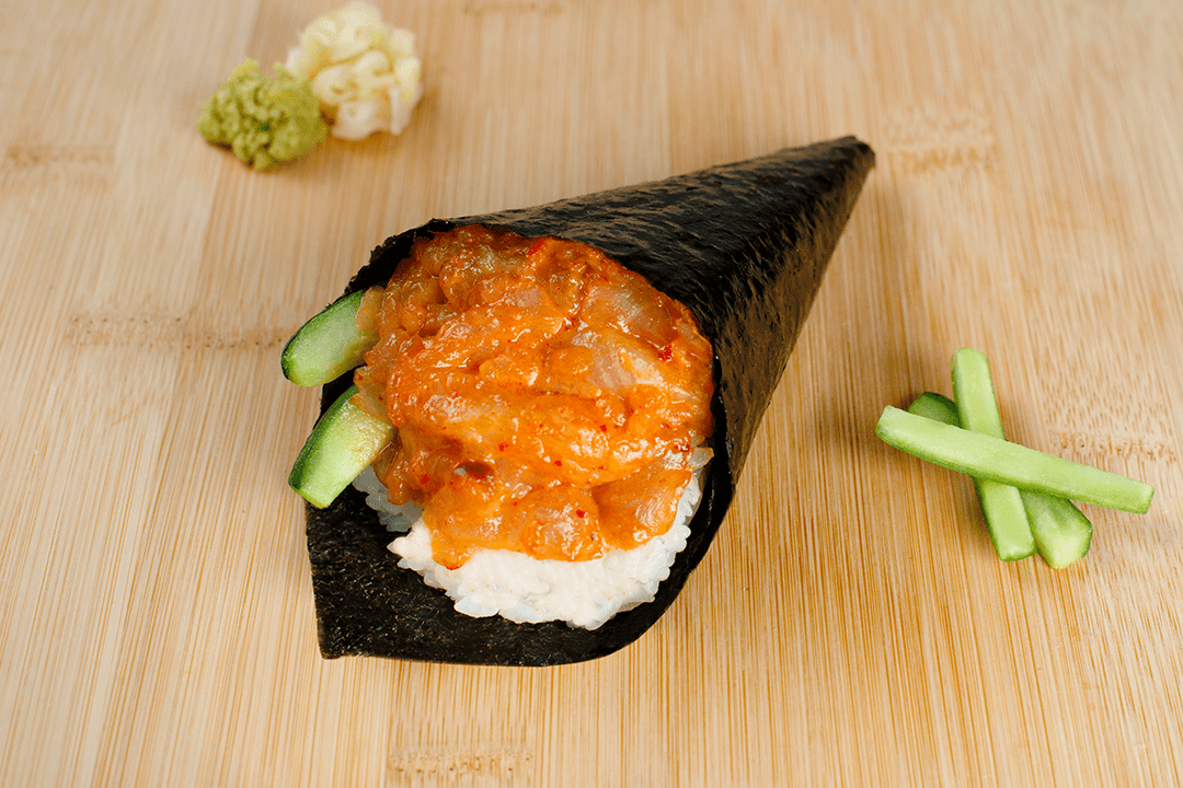 Spicy Yellowtail Hand Roll - Seaweed*